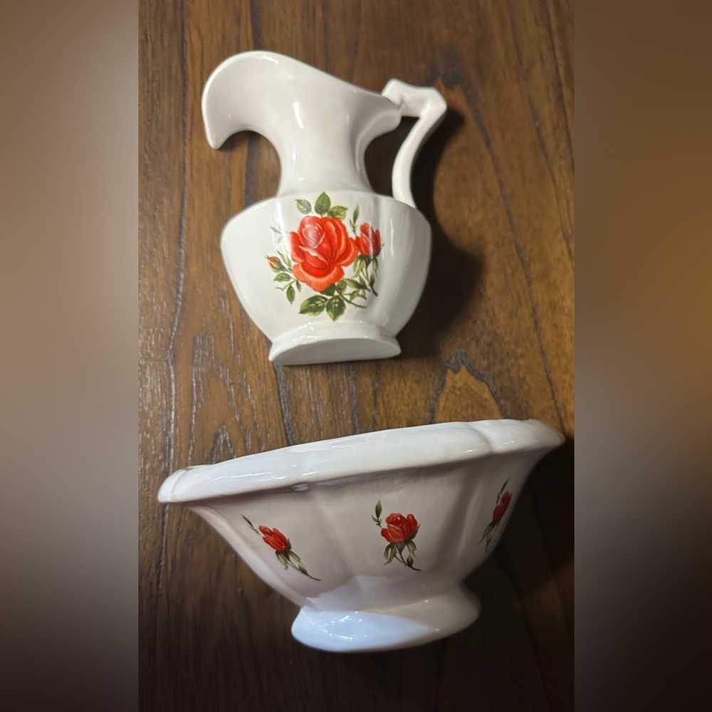 Pitcher & Bowl Wall Planters 2pcs. Vintage Floral Design